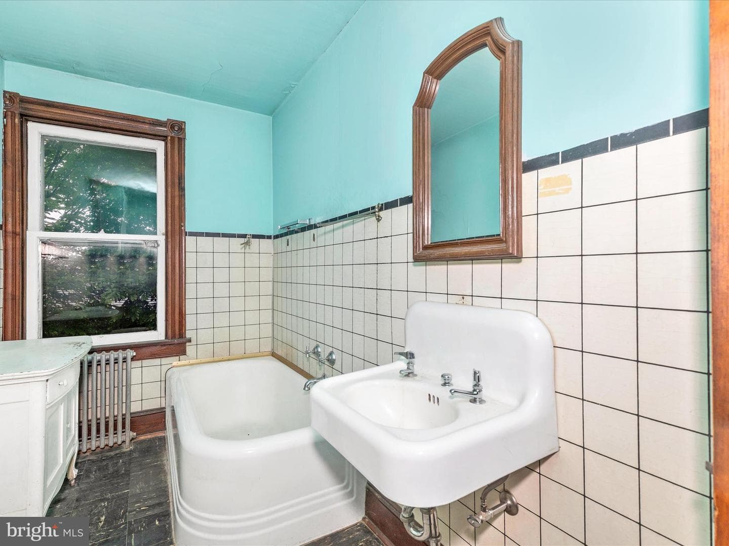 1306 S Main photo 30