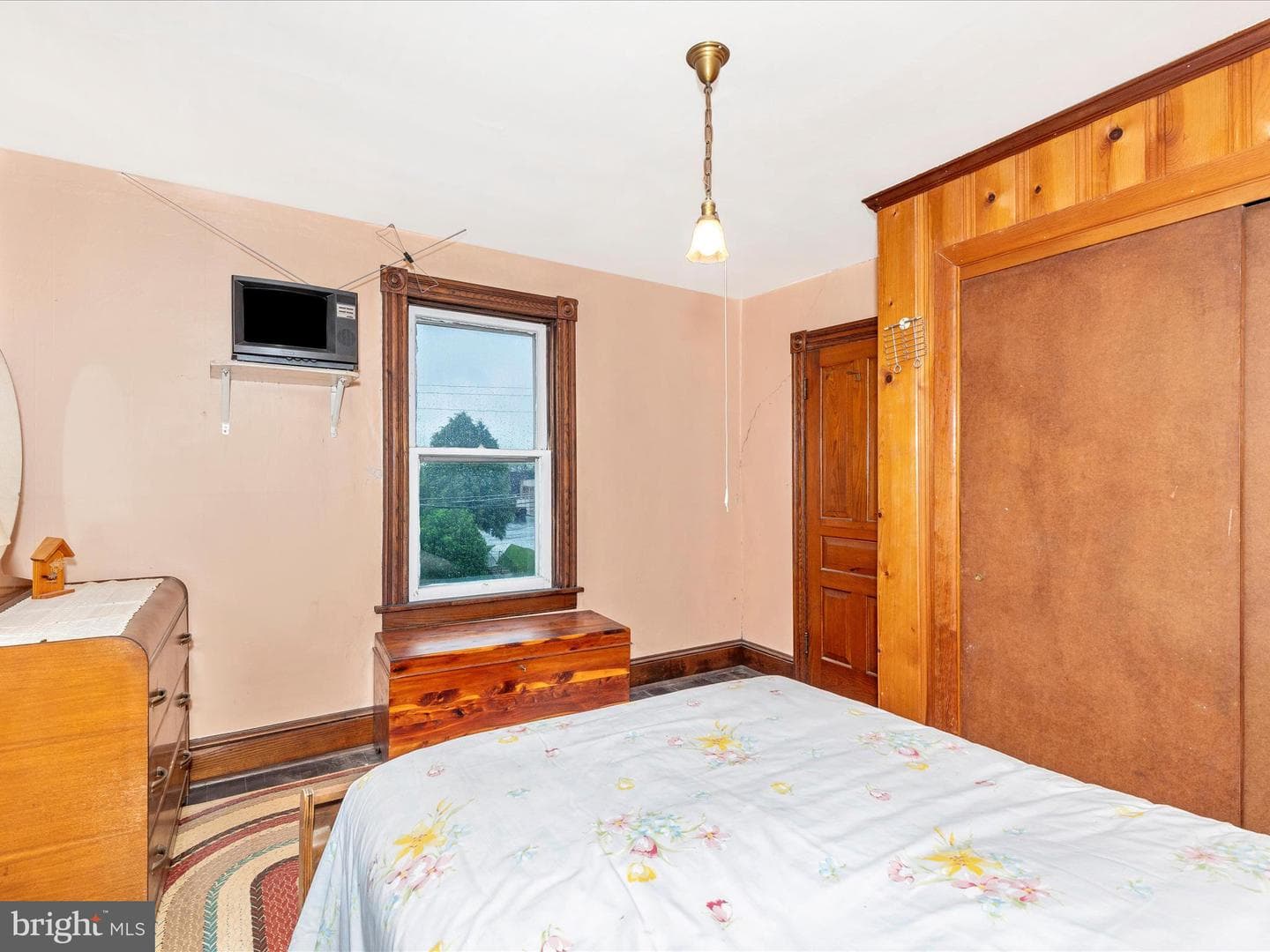 1306 S Main photo 34