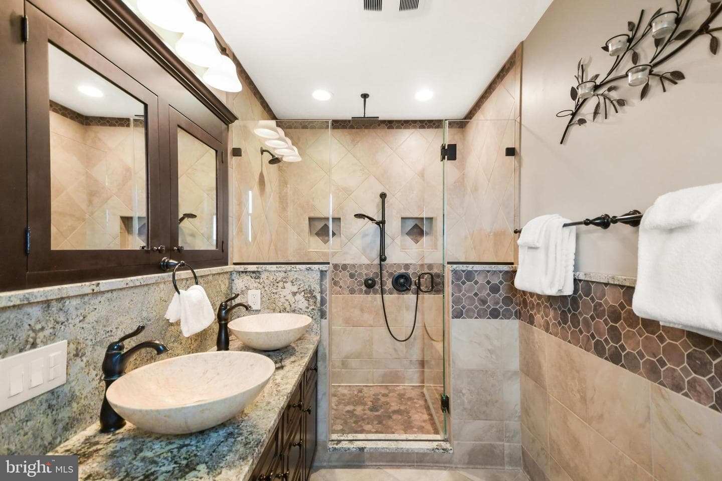 2494 Scravel Road photo 34