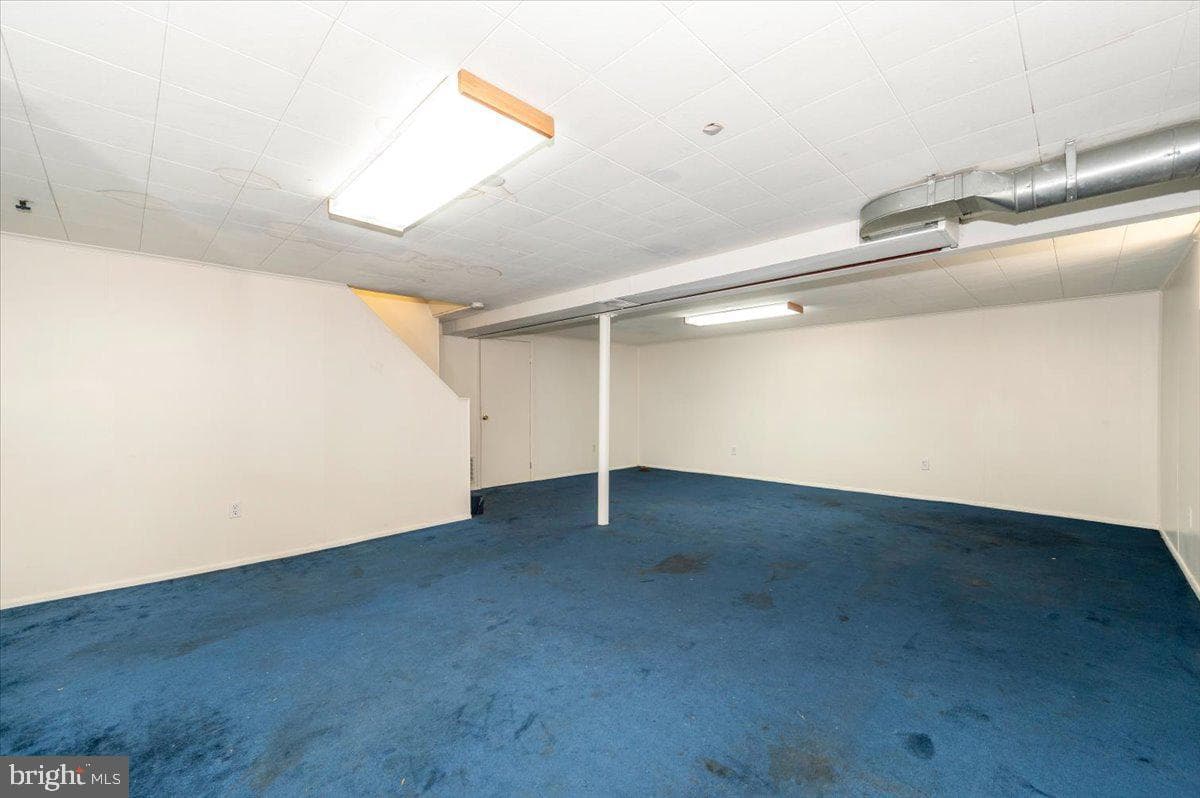 1426 W 11th Street photo 33