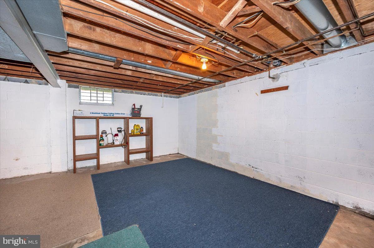 1426 W 11th Street photo 34