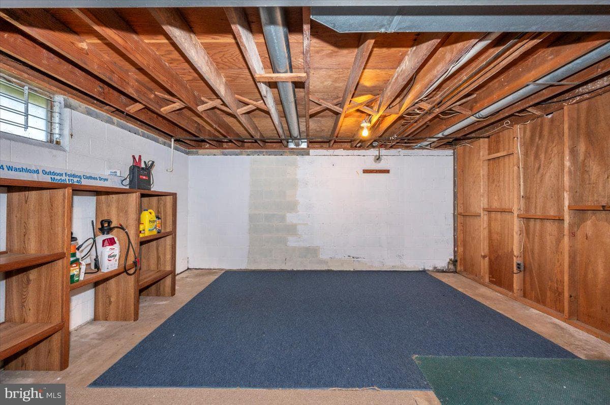 1426 W 11th Street photo 37