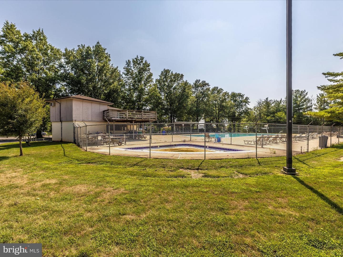 8822 Stauffer Road photo 36