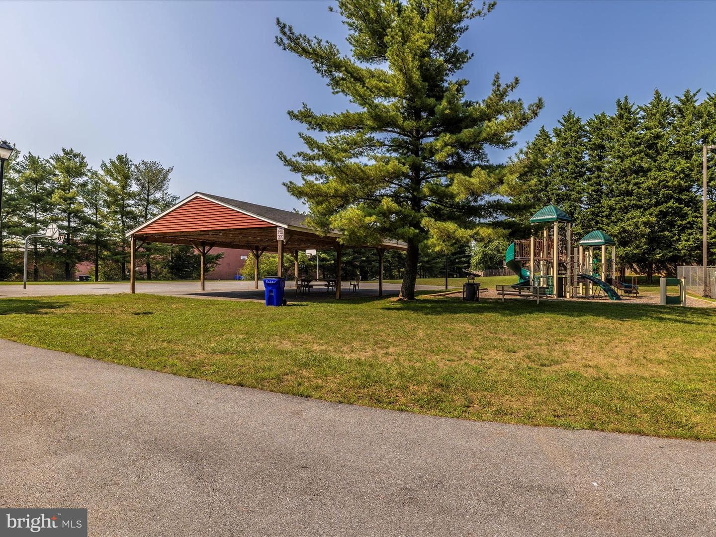 8822 Stauffer Road photo 39