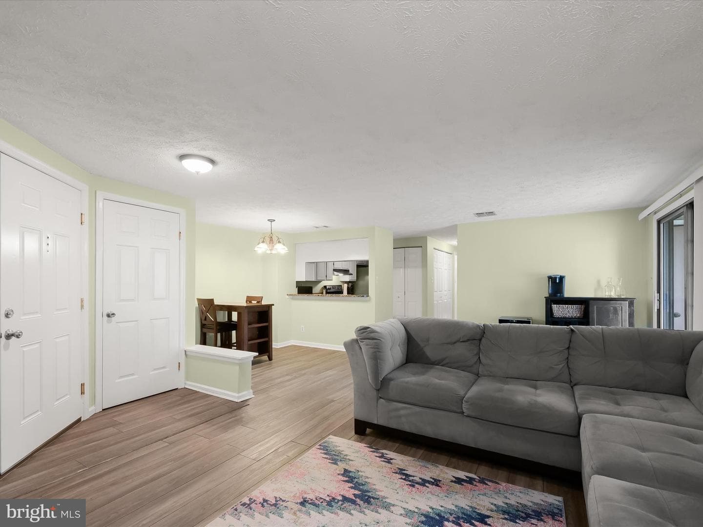 807 Stratford Way #1300f photo 2