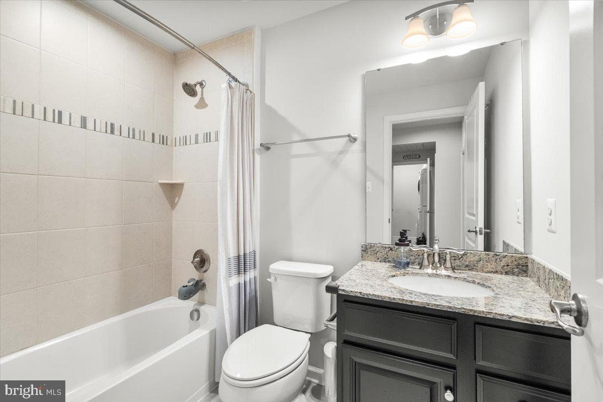 4885 Hiteshow Drive photo 29