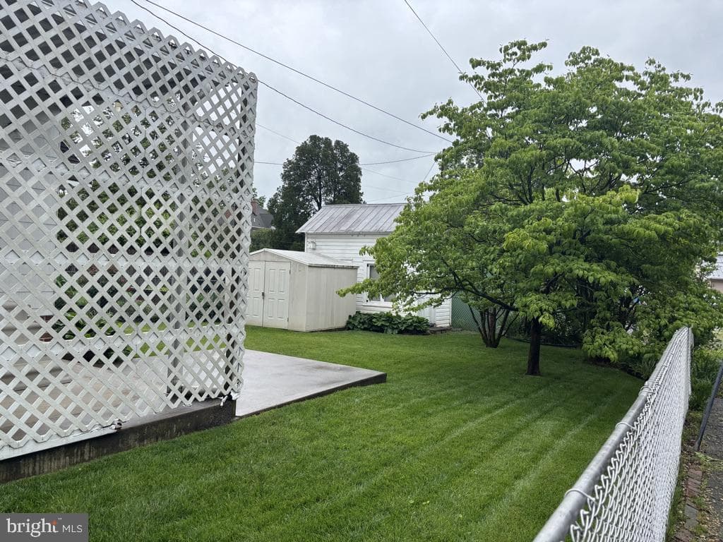 236 Dill Avenue photo 19