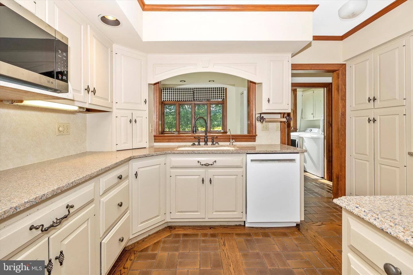 8423 Yellow Springs Rd. photo 42