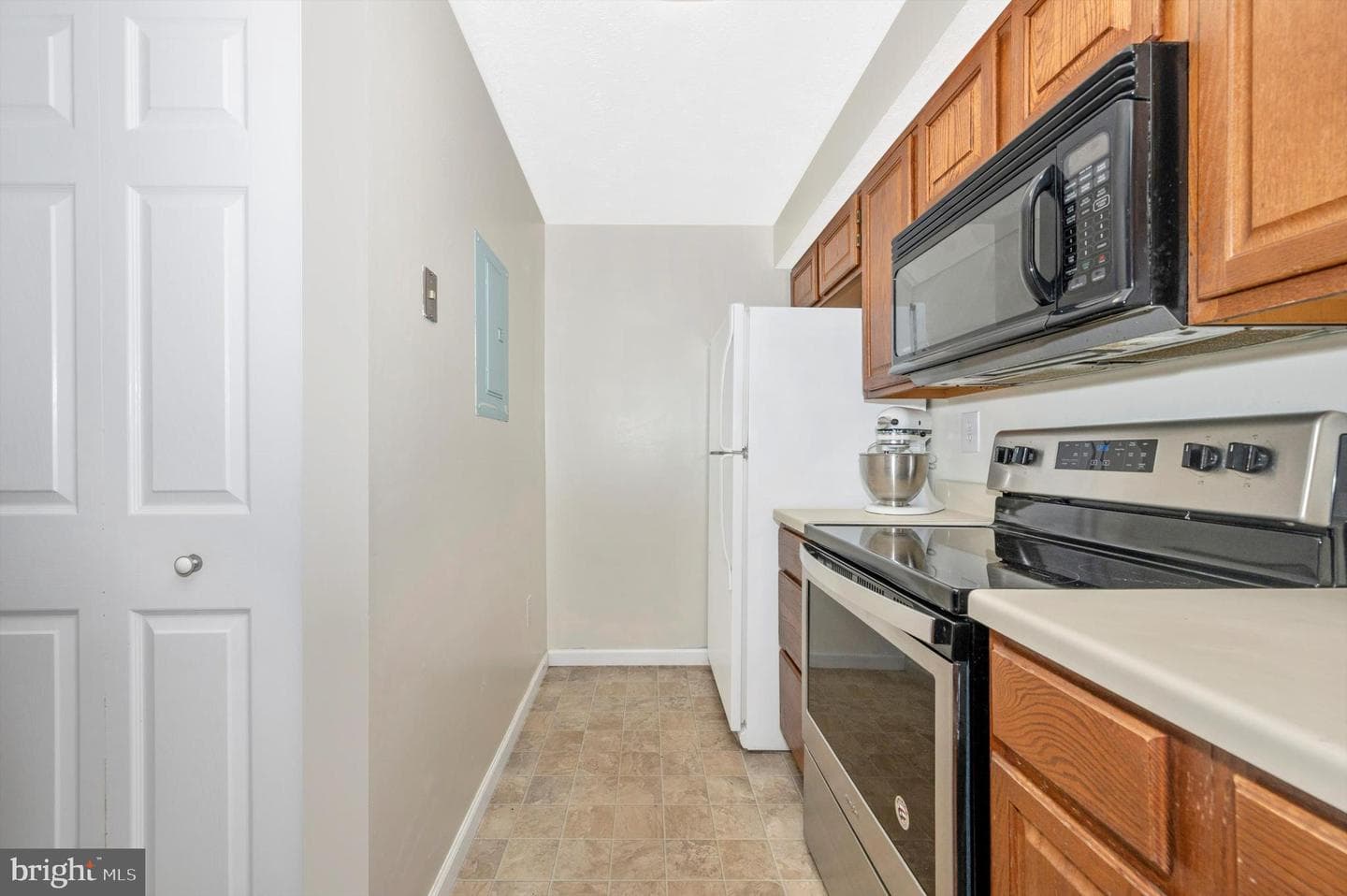 802 Stratford Way #l photo 12