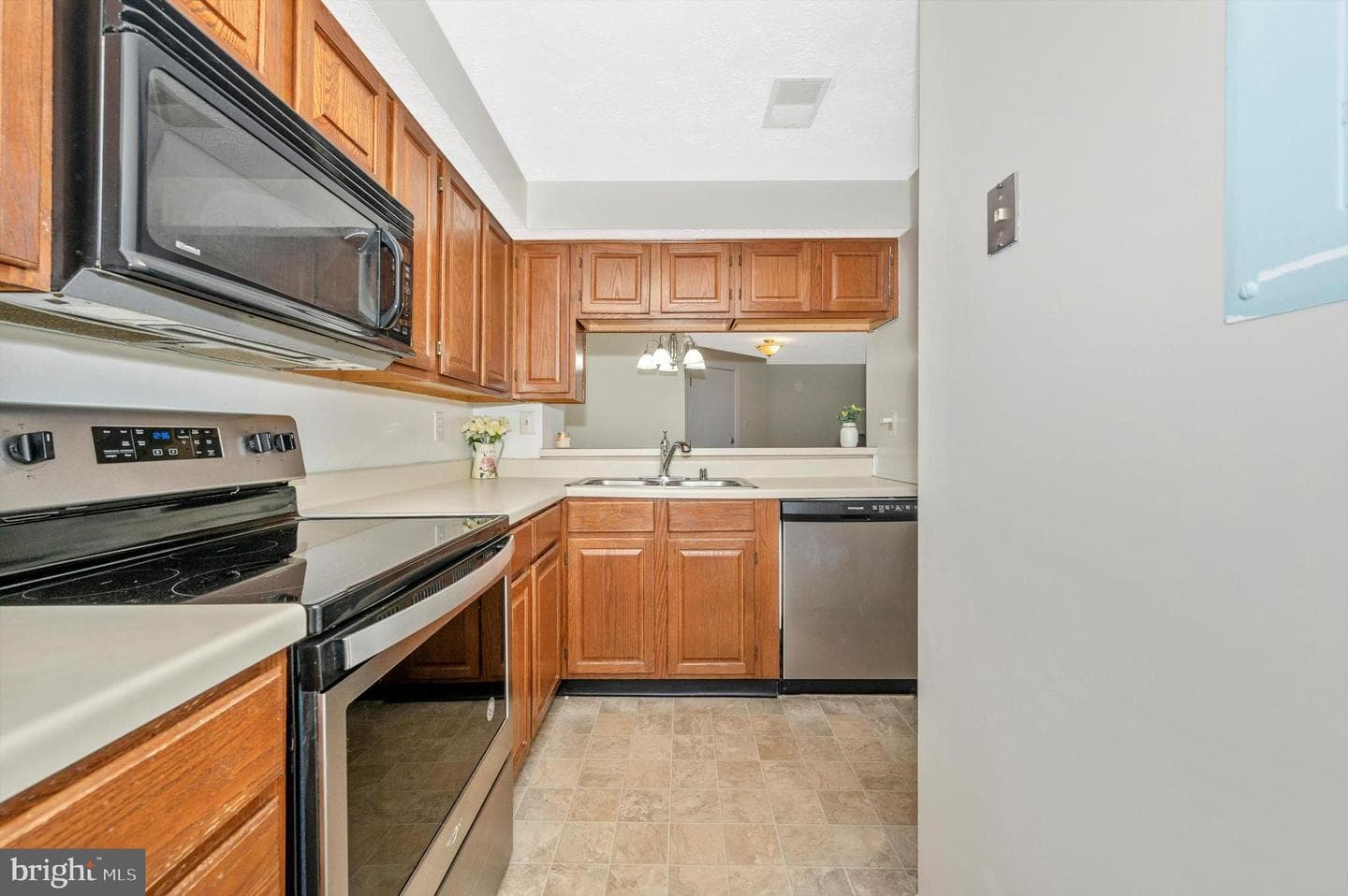 802 Stratford Way #l photo 13