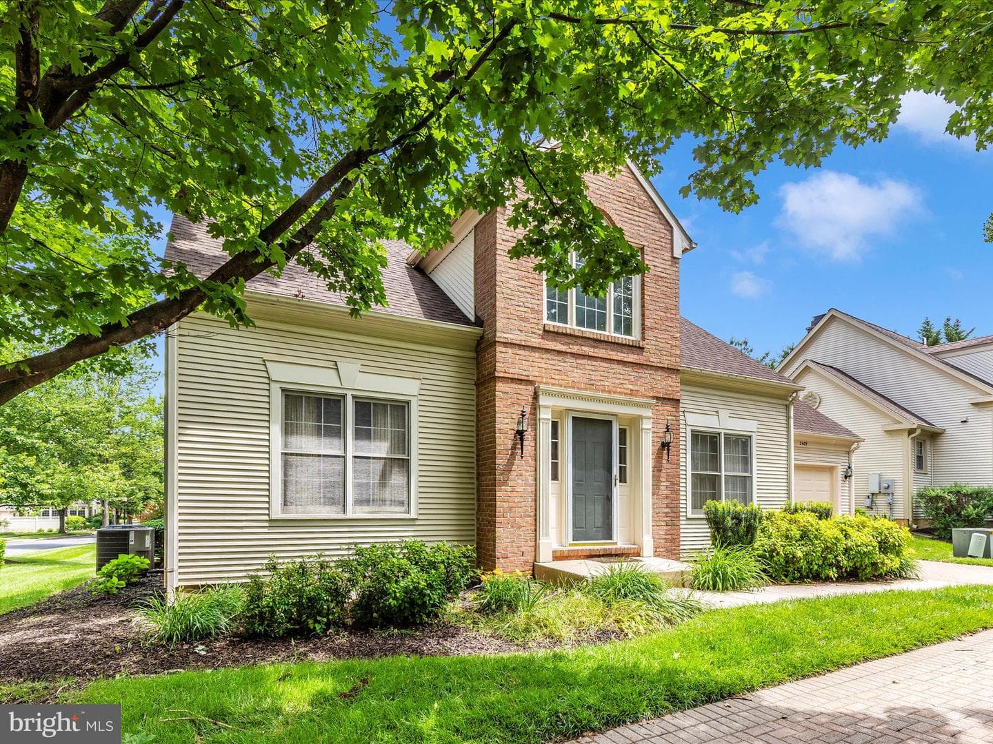 2409 Bear Den Road photo 2