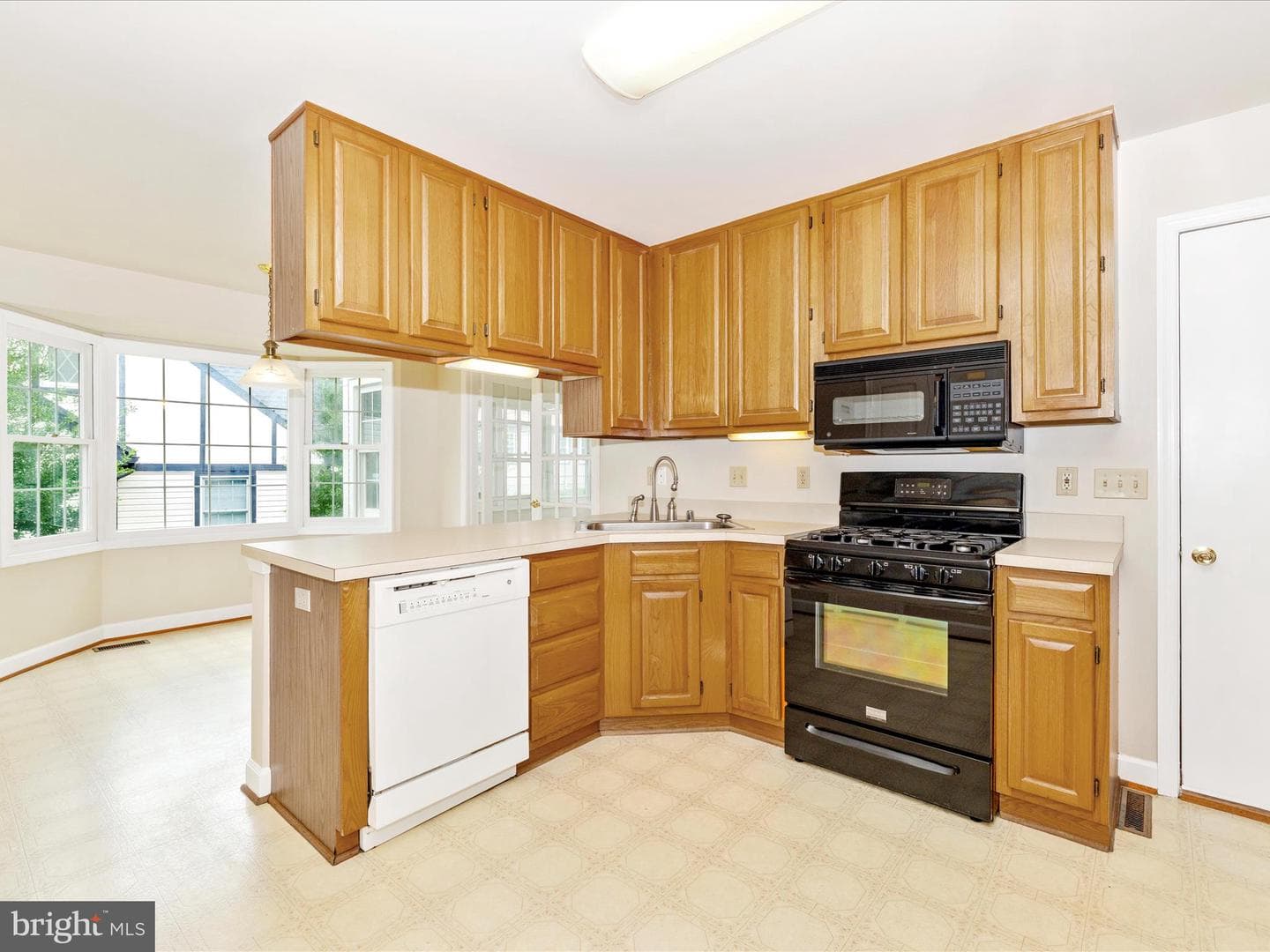 2409 Bear Den Road photo 21