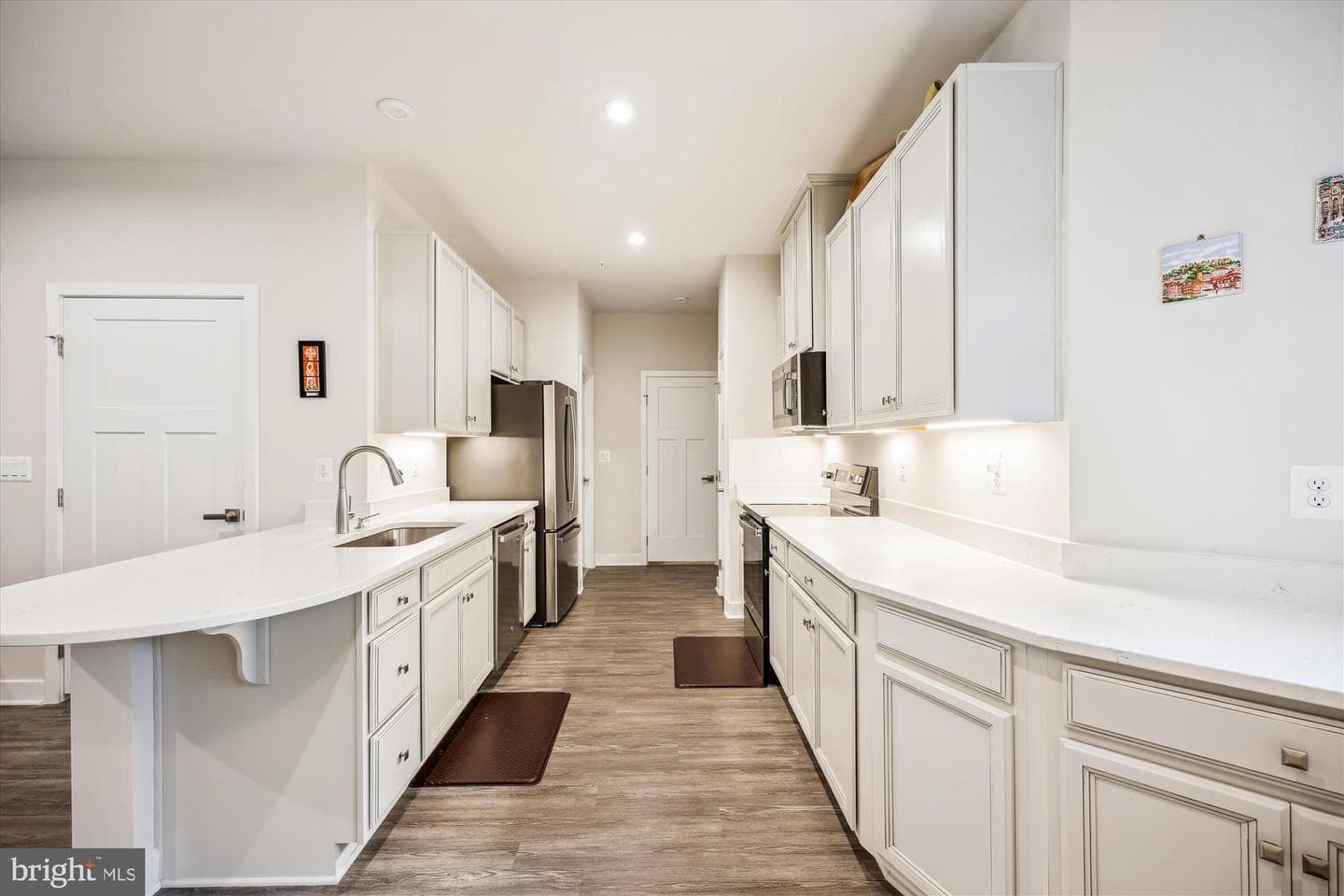 2916 Herb Garden Drive photo 6