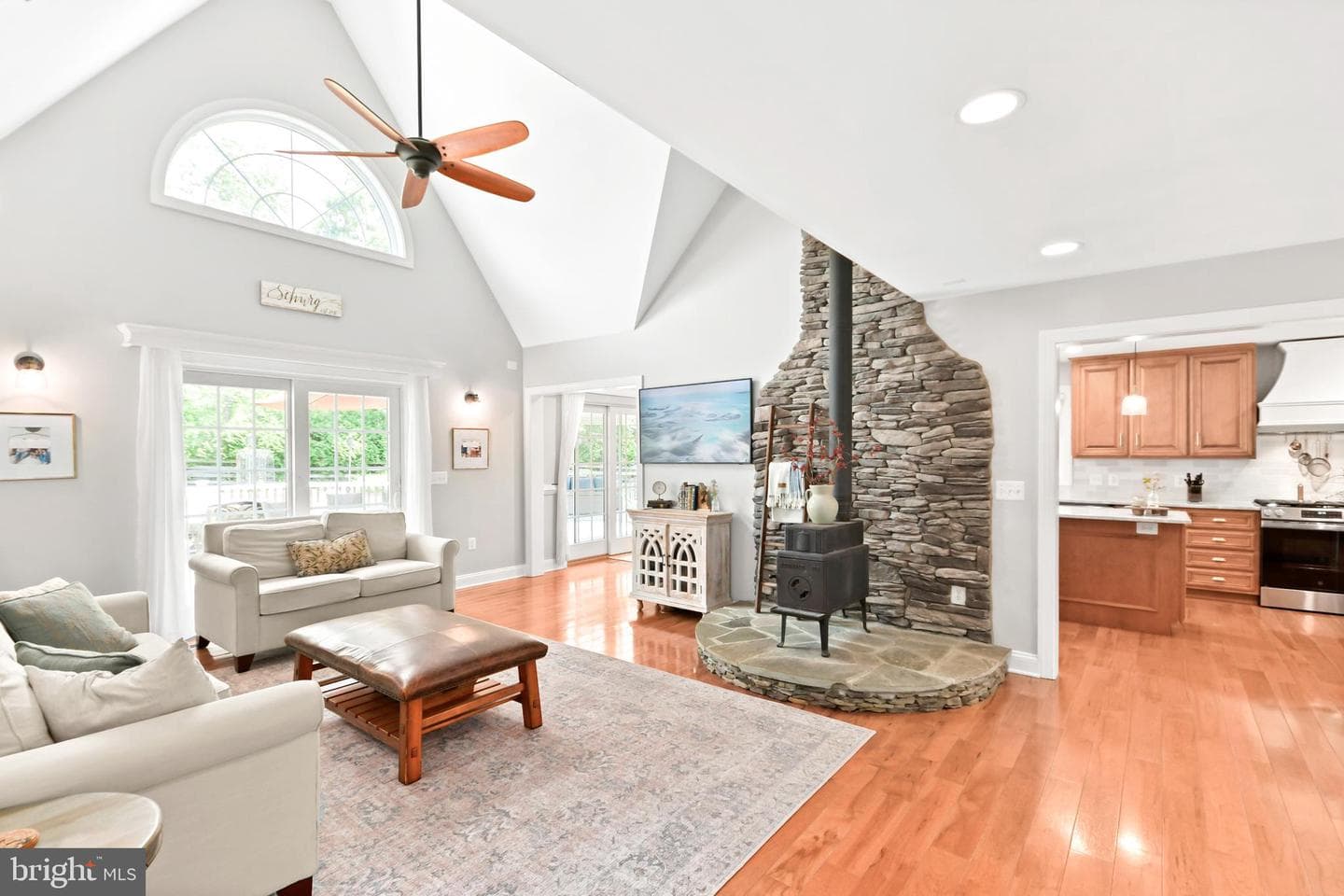 13004 Liberty Road photo 5