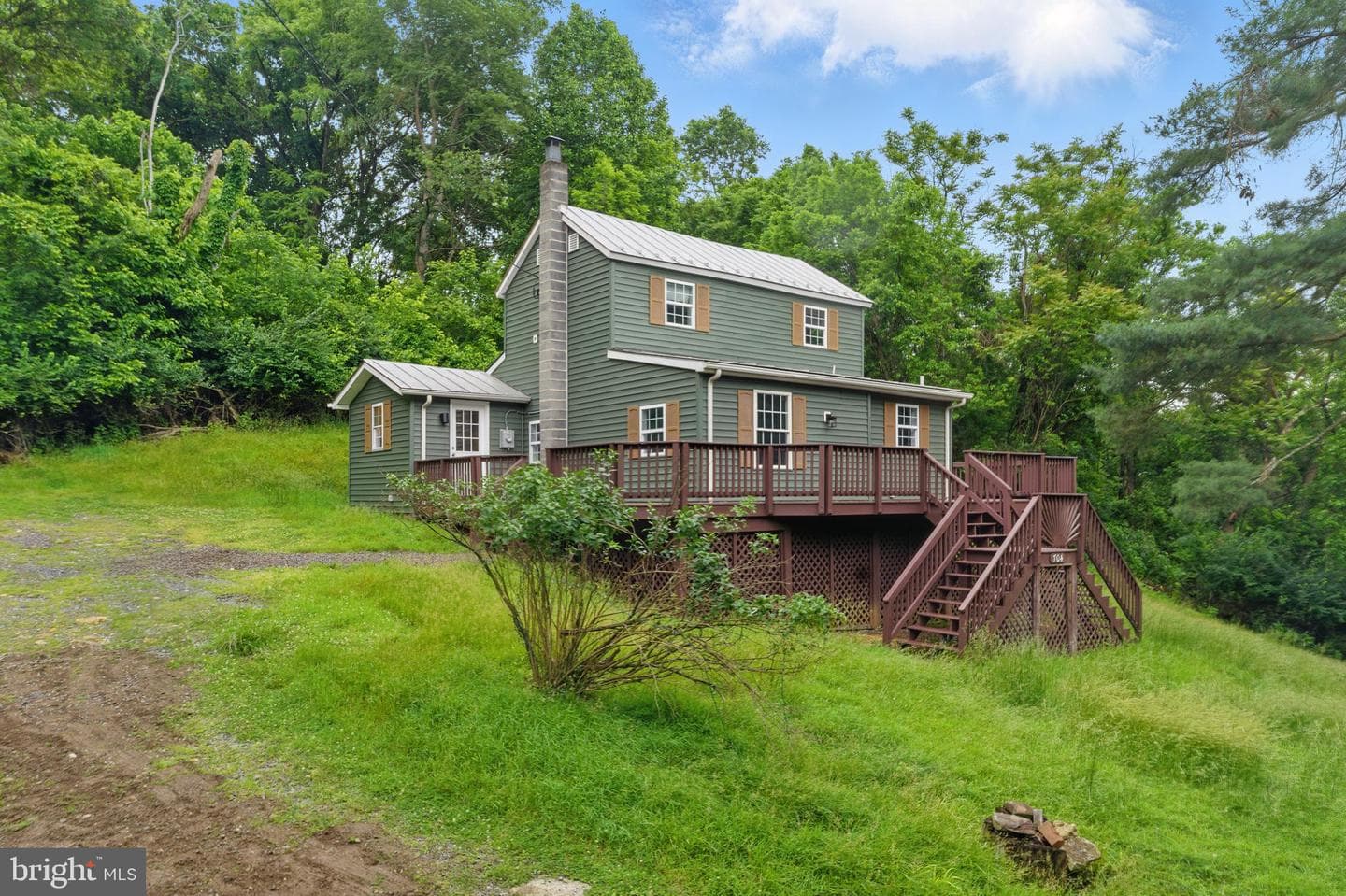 704 E F Street photo 34