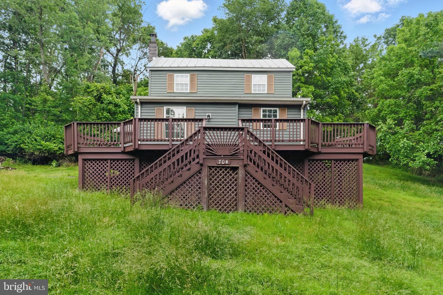 704 E F Street photo 35