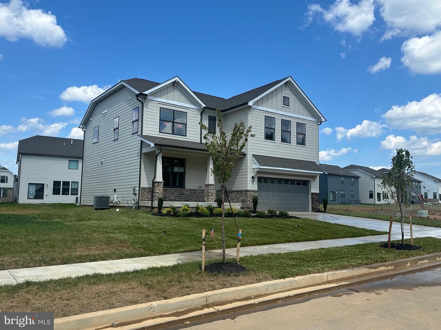475 Ensemble Way photo 3