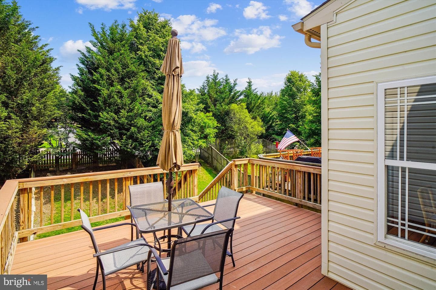 1015 Collindale photo 20