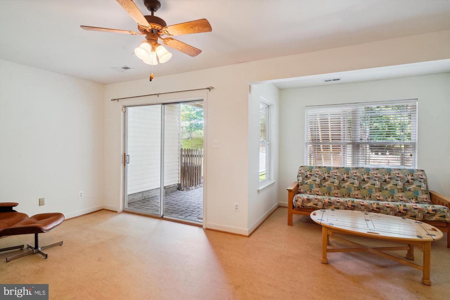1015 Collindale photo 38