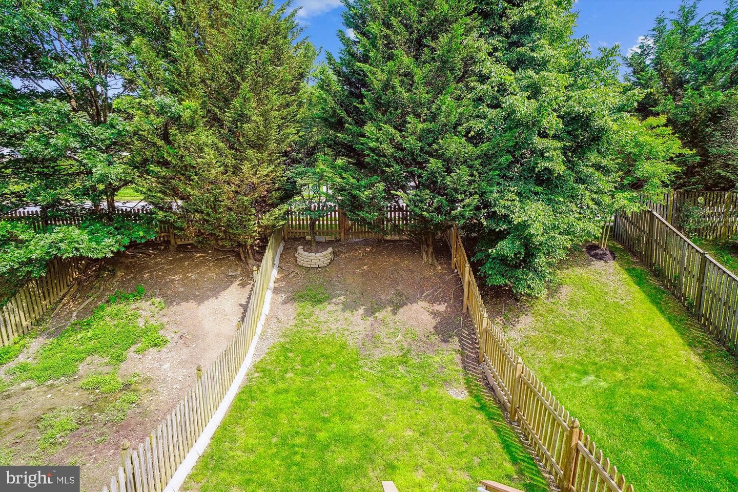 1015 Collindale photo 49