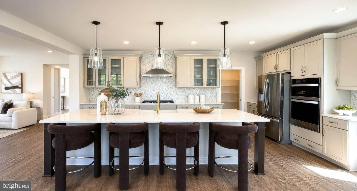 8785 Helleber Spring Circle photo 3