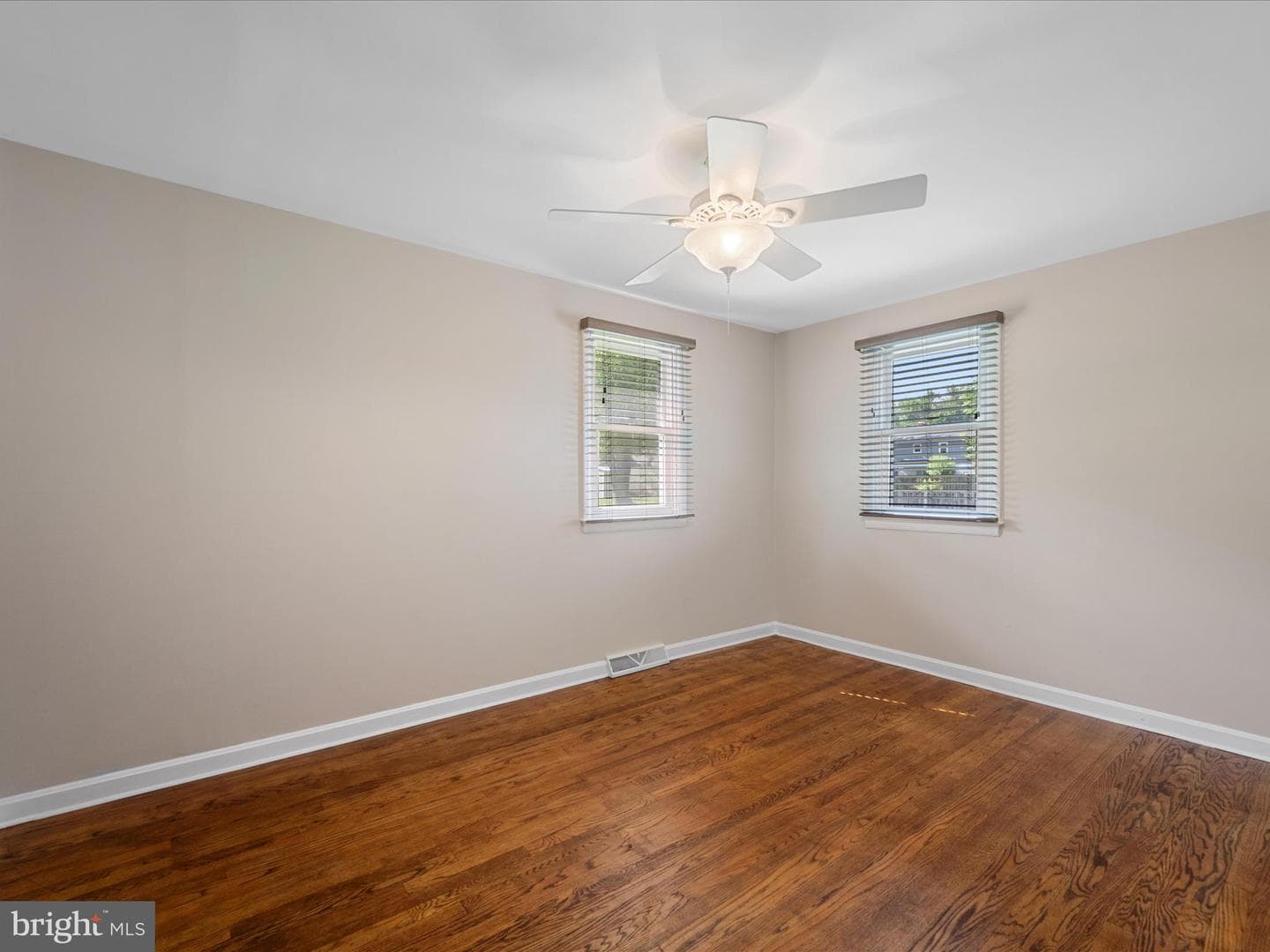 1110 2nd Avenue photo 21