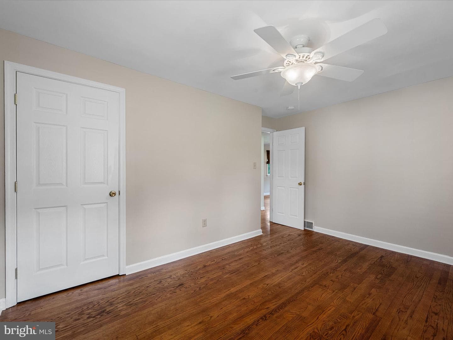 1110 2nd Avenue photo 22
