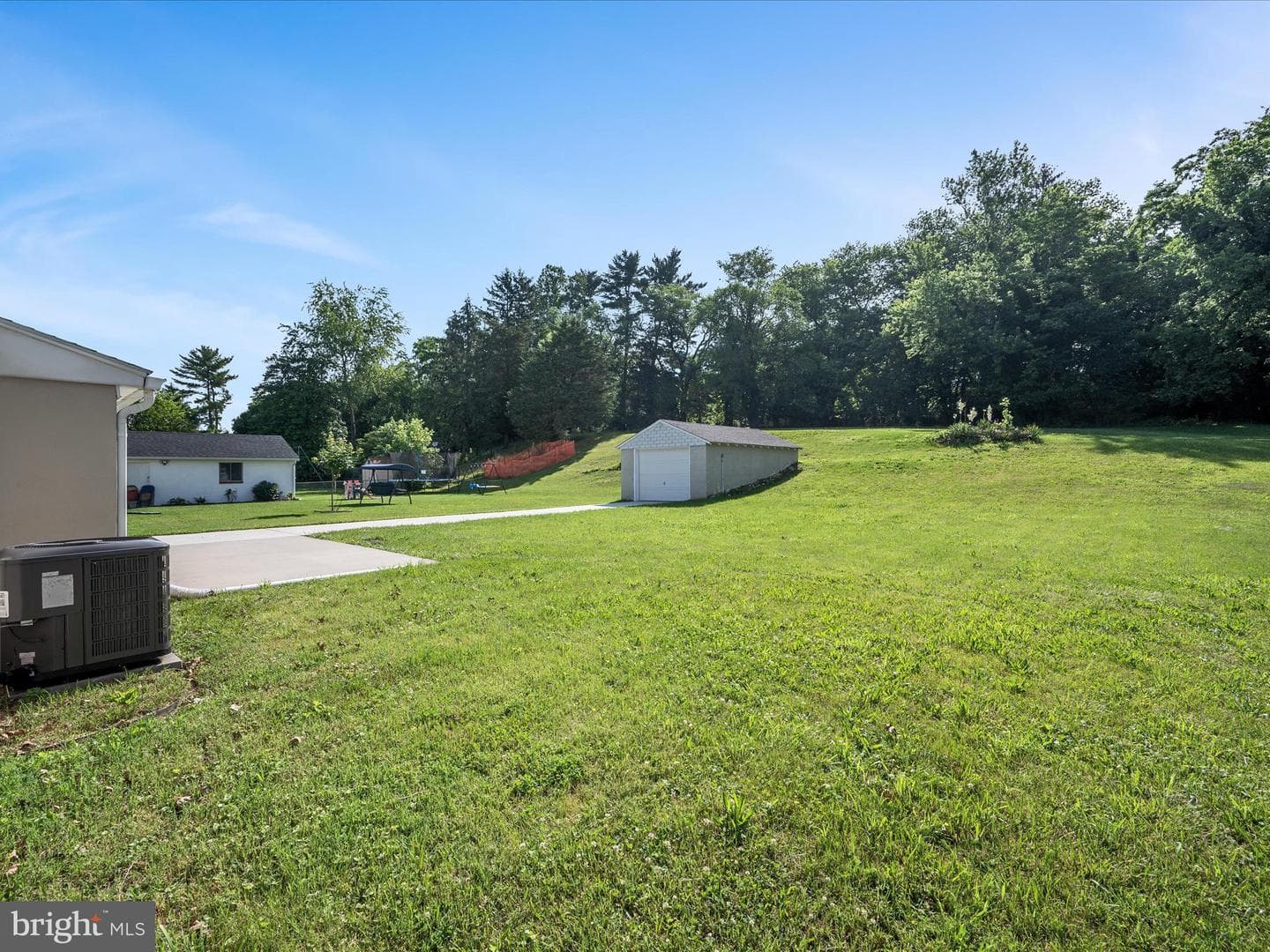 1110 2nd Avenue photo 31