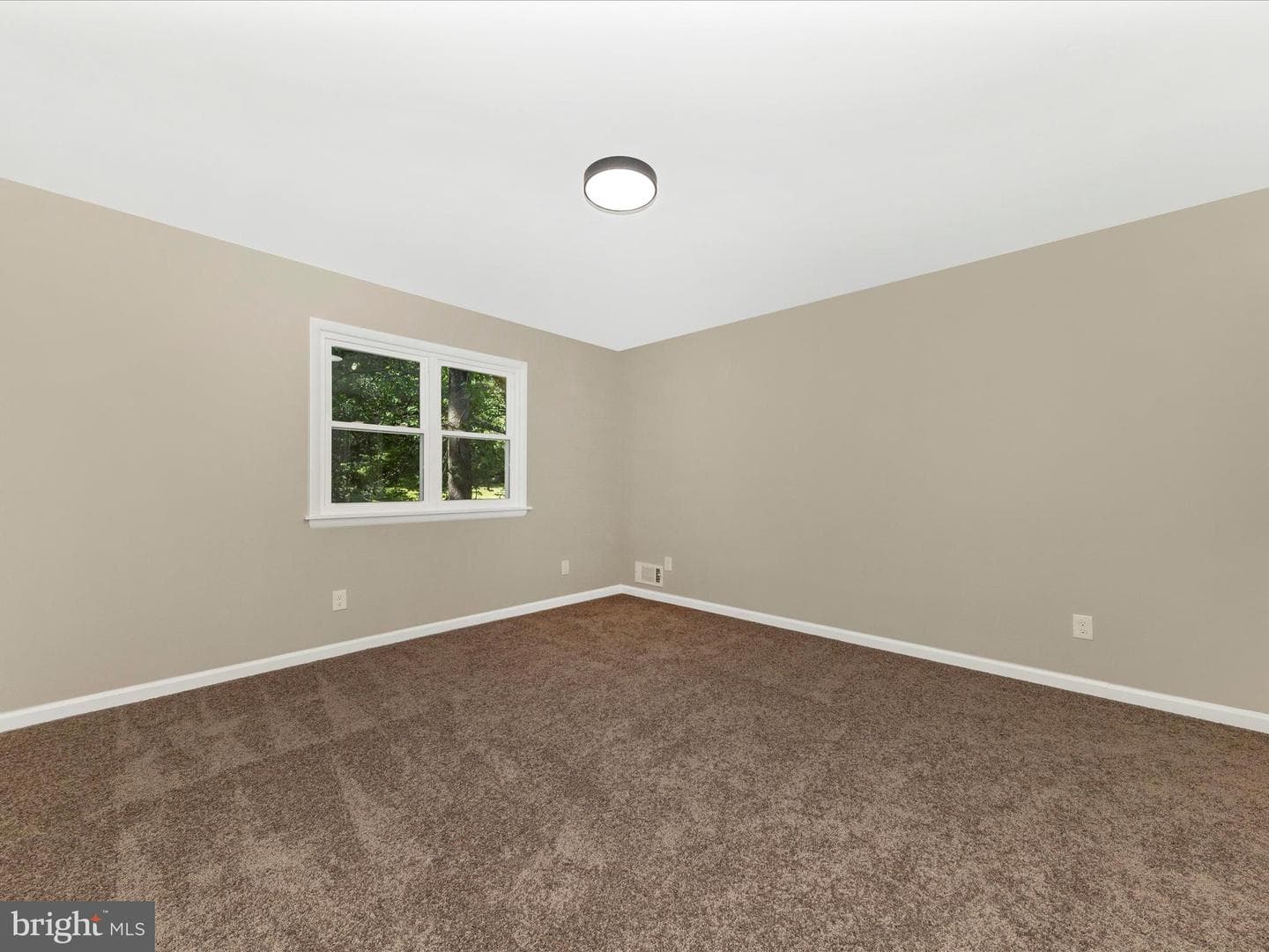 2749 Loch Haven Drive photo 11