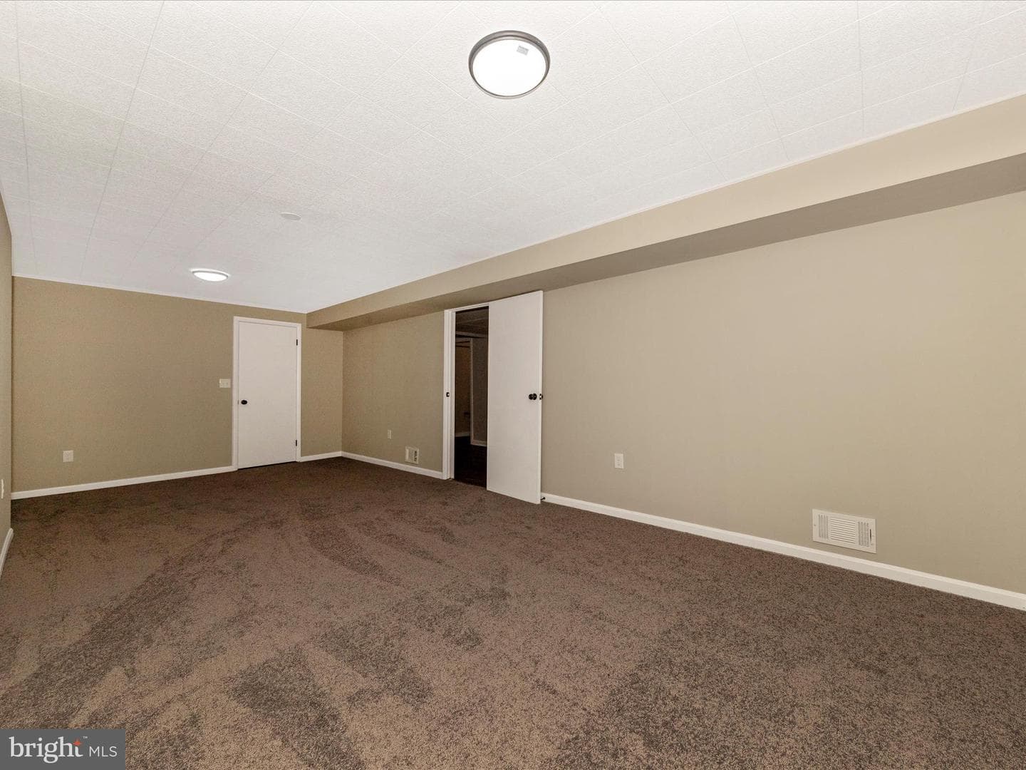 2749 Loch Haven Drive photo 18