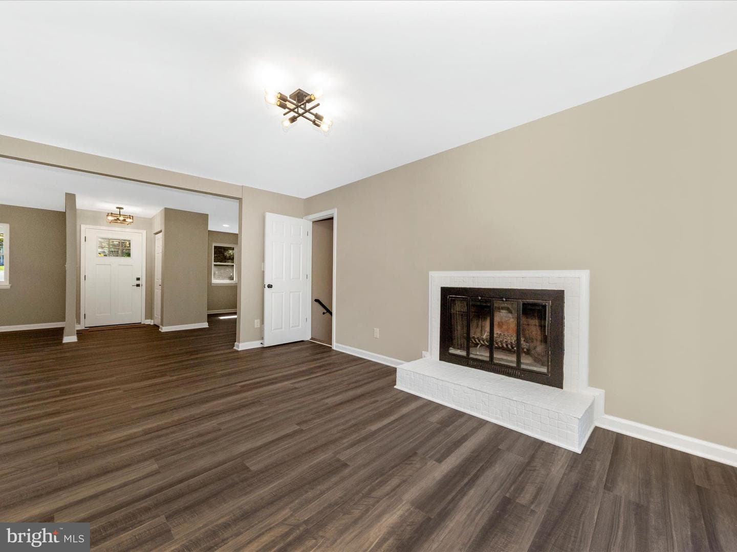 2749 Loch Haven Drive photo 7