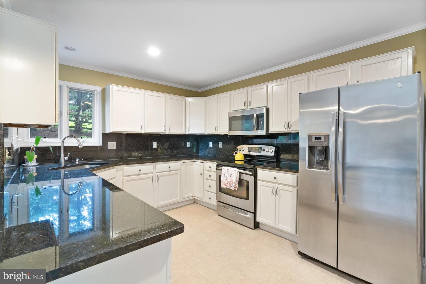 6643 Coldstream Drive photo 3