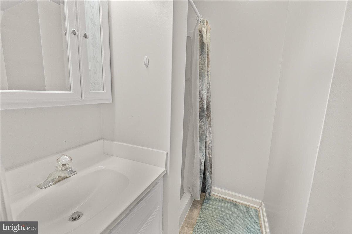 3498 Augusta Drive photo 37