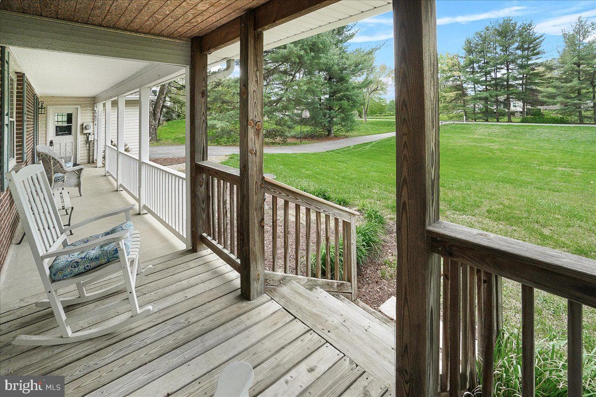 3498 Augusta Drive photo 6