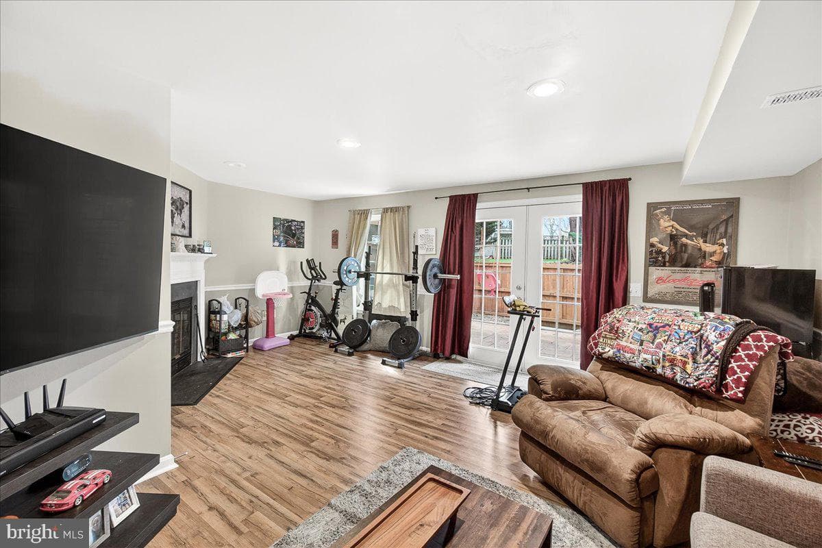 7093 Gresham Court W photo 22