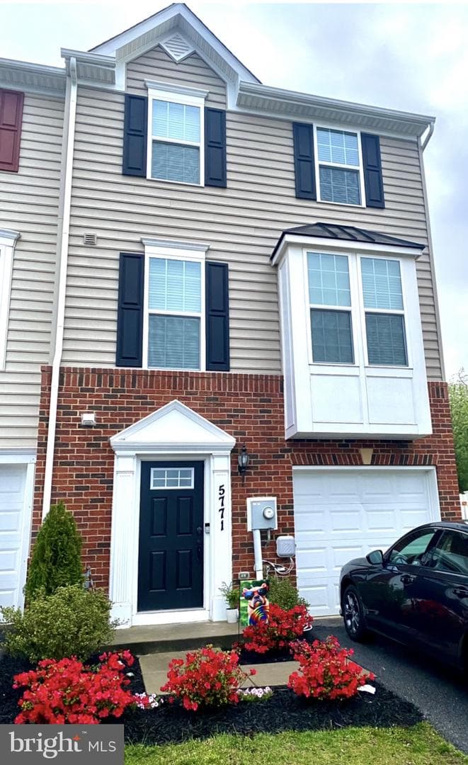5771 Barts Way photo 3