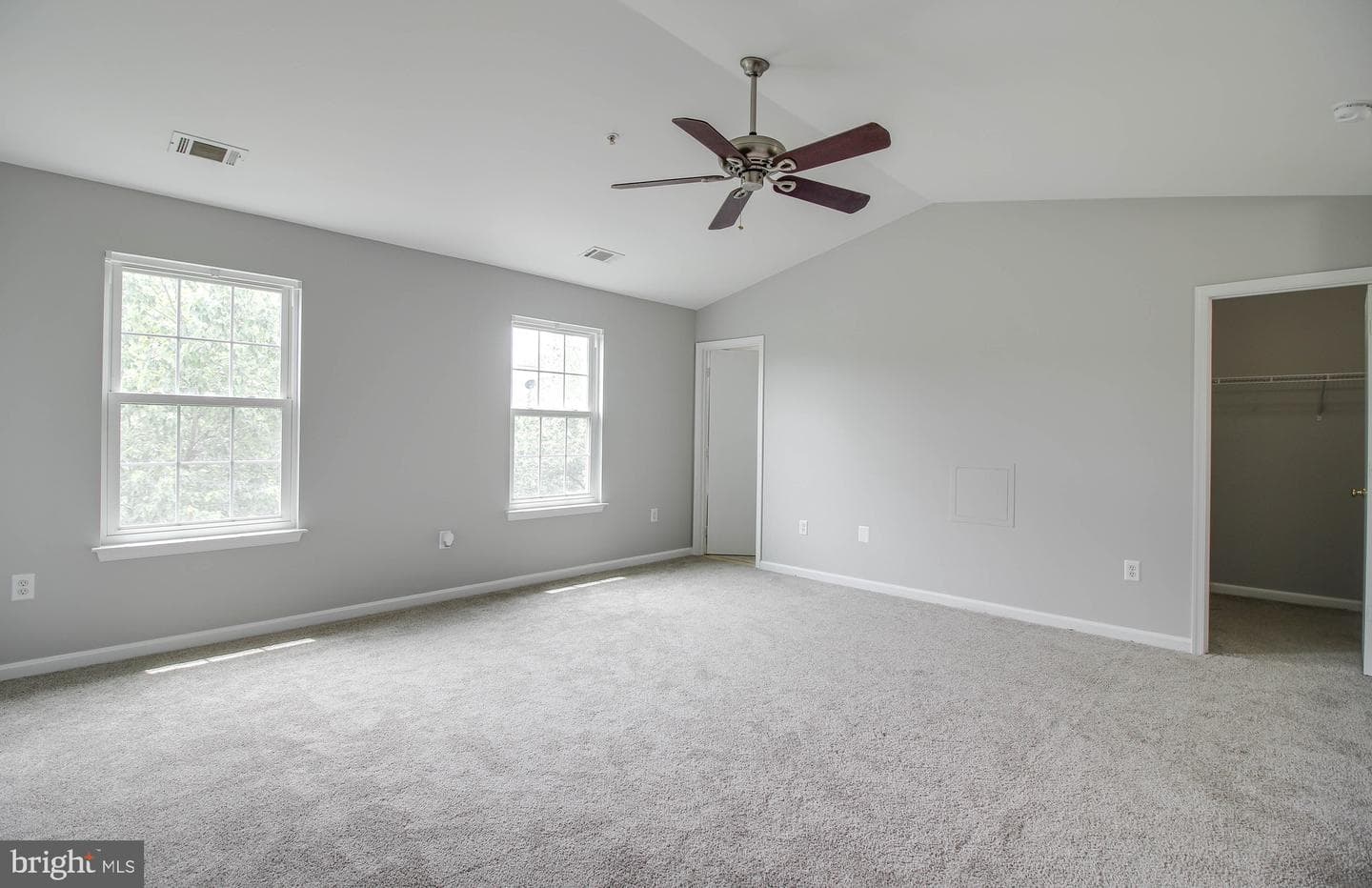 161 Heathfield Drive photo 17