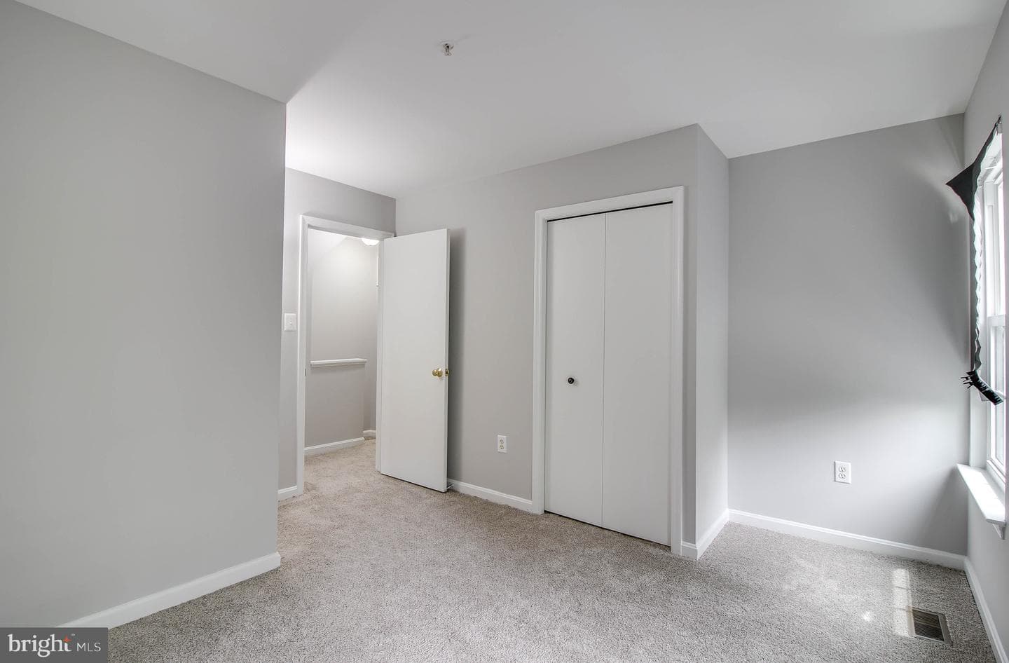 161 Heathfield Drive photo 24