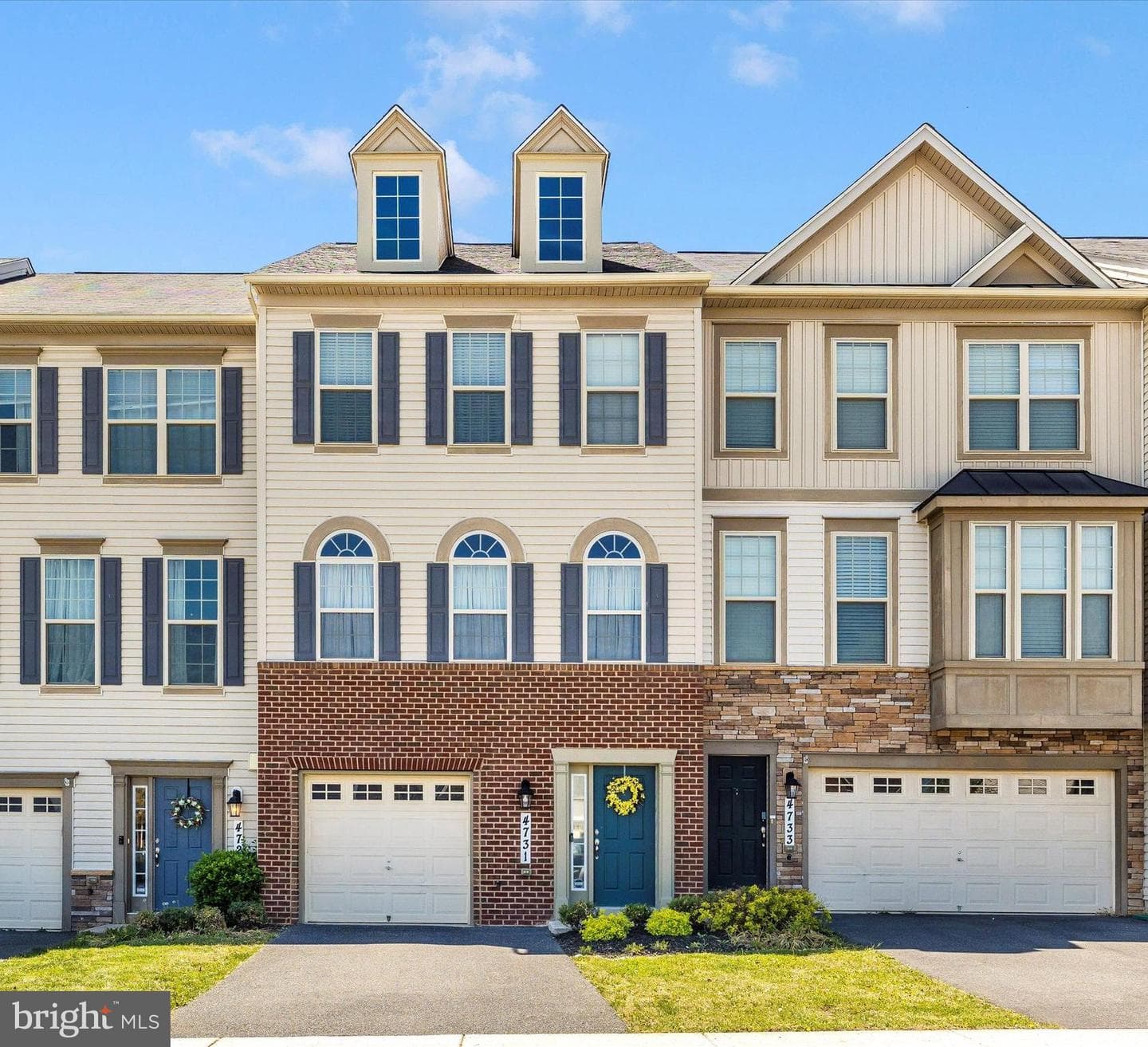 4731 Verdana Loop photo 1
