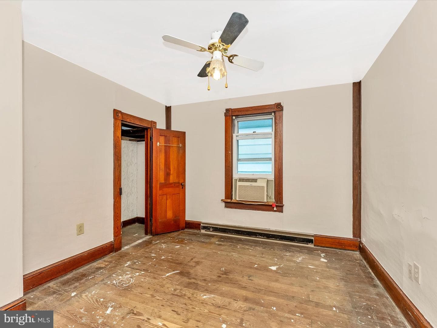 526 W Potomac Street photo 30