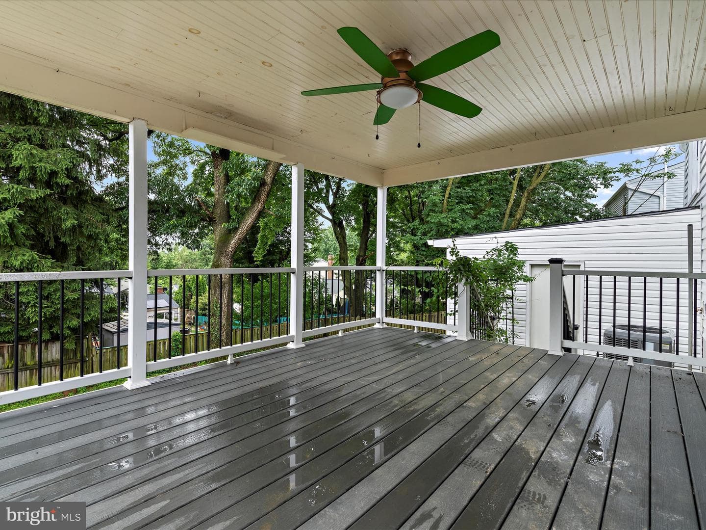 116 Deerfield Place photo 35