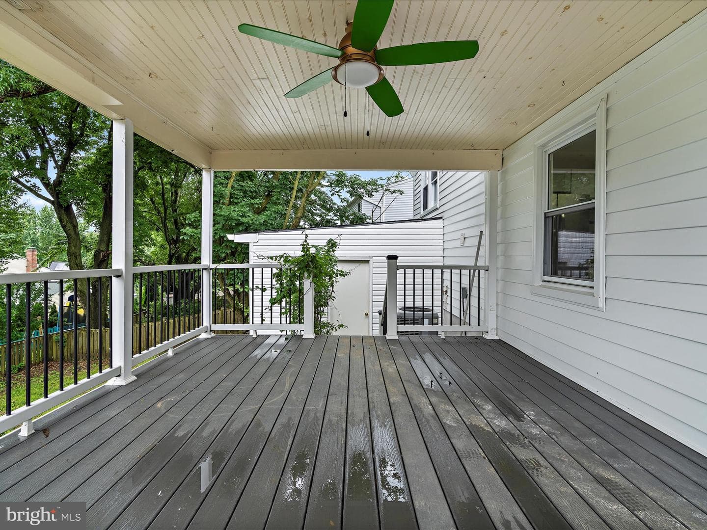 116 Deerfield Place photo 36