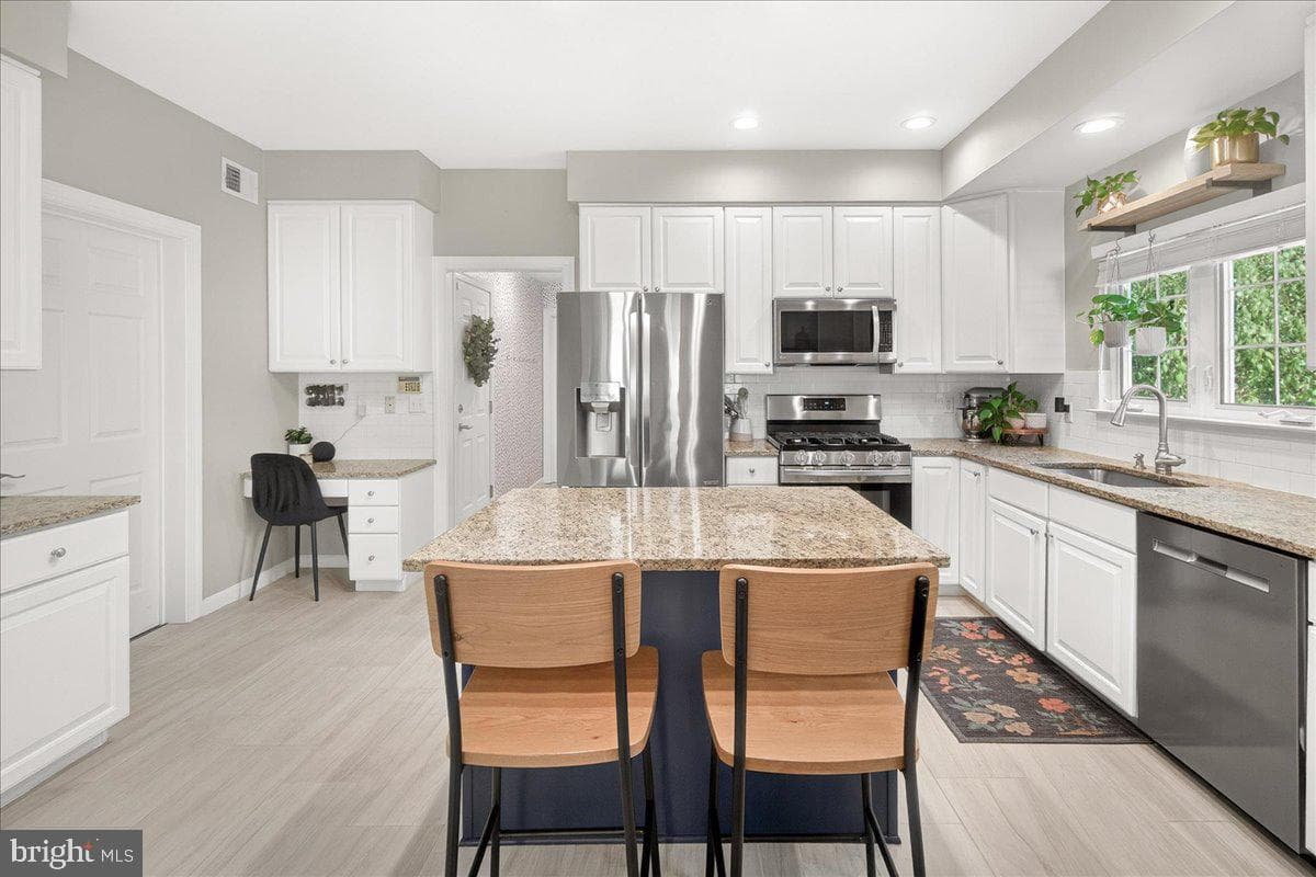 11104 Innsbrook Way photo 3