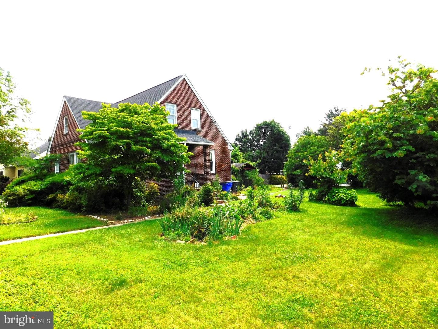 704 Fairview Avenue photo 4