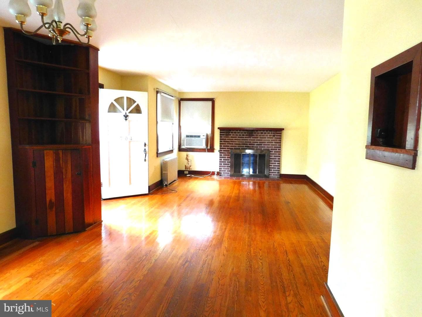 704 Fairview Avenue photo 9