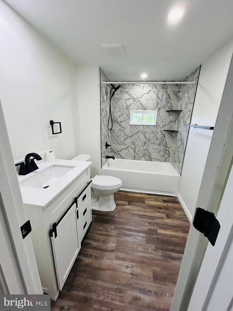 9647 Liberty Road photo 10