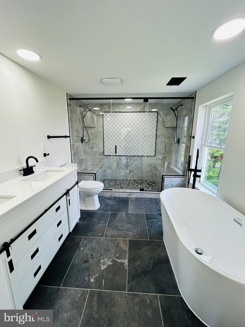 9647 Liberty Road photo 11