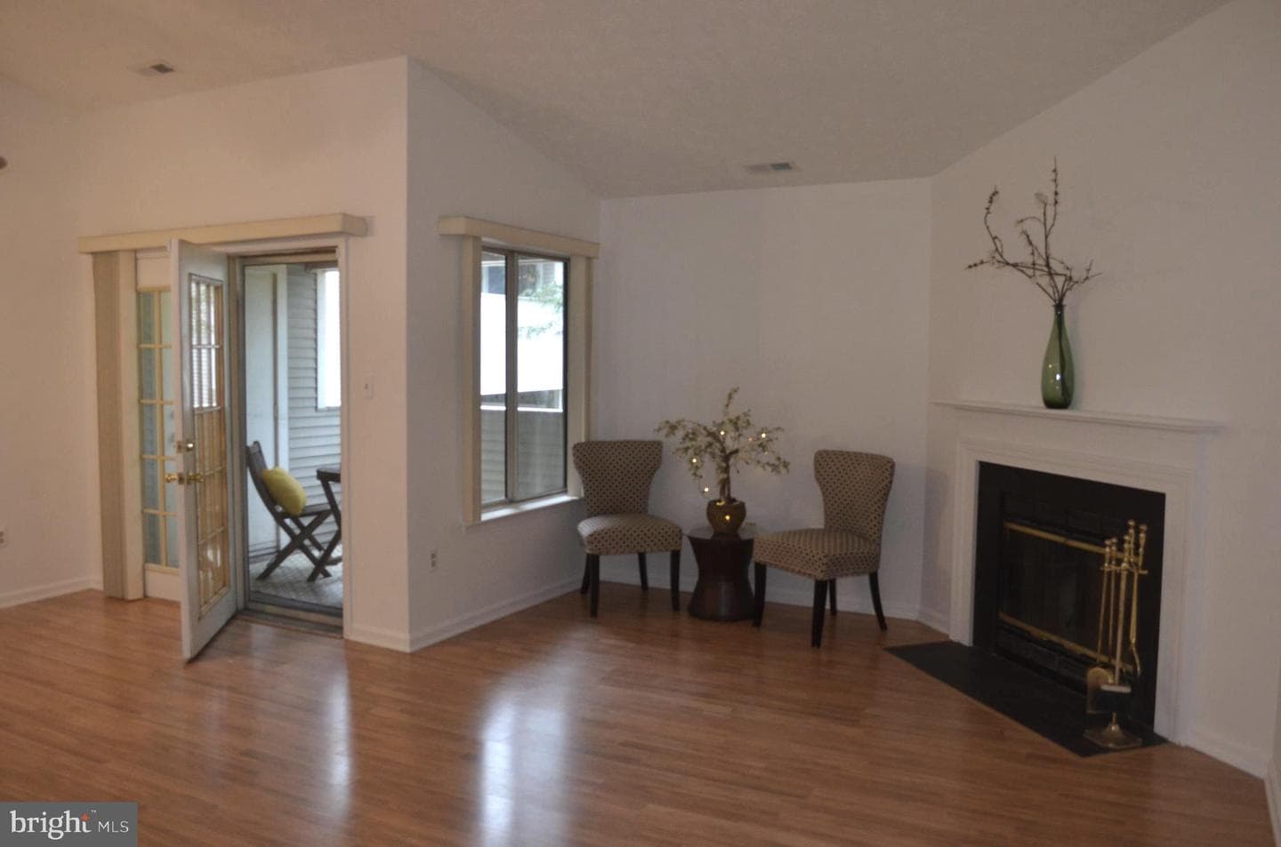 2137 Wainwright Court #2d