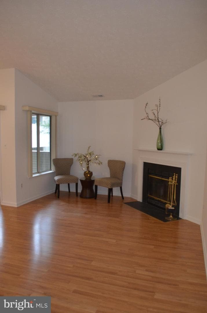 2137 Wainwright Court #2d photo 4