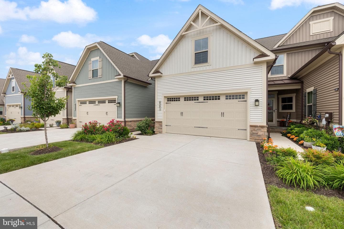 9321 Sorrel Lane photo 3